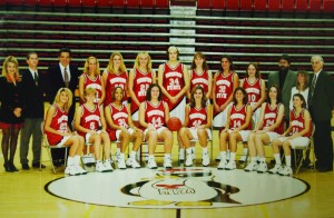 (Above) The 1997-1998 YSU women’s baskteball team finished with a 28-3 overall record and captured the school’s only-ever NCAA Tournament victory. (Right) Shannon Beach (42) was named the Mid-Continent Conference Player of the Year.