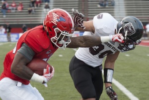 Running back Martin Ruiz became the seventh player in Youngstown State University history to run for over 3,000 career yards.