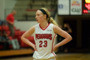 Youngstown State University forward Sarah Cash records her third double-double of the season after scoring 18 points and grabbing 11 rebounds against Northern Kentucky University.